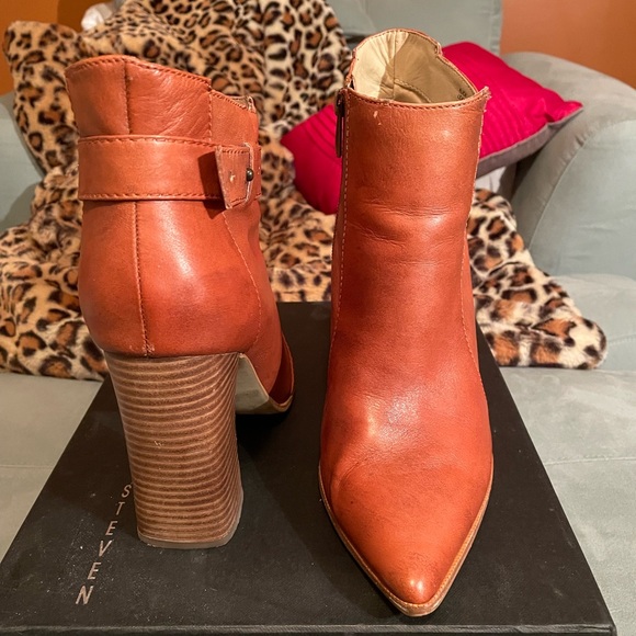 Cognac Steve Madden Booties - Picture 2 of 3